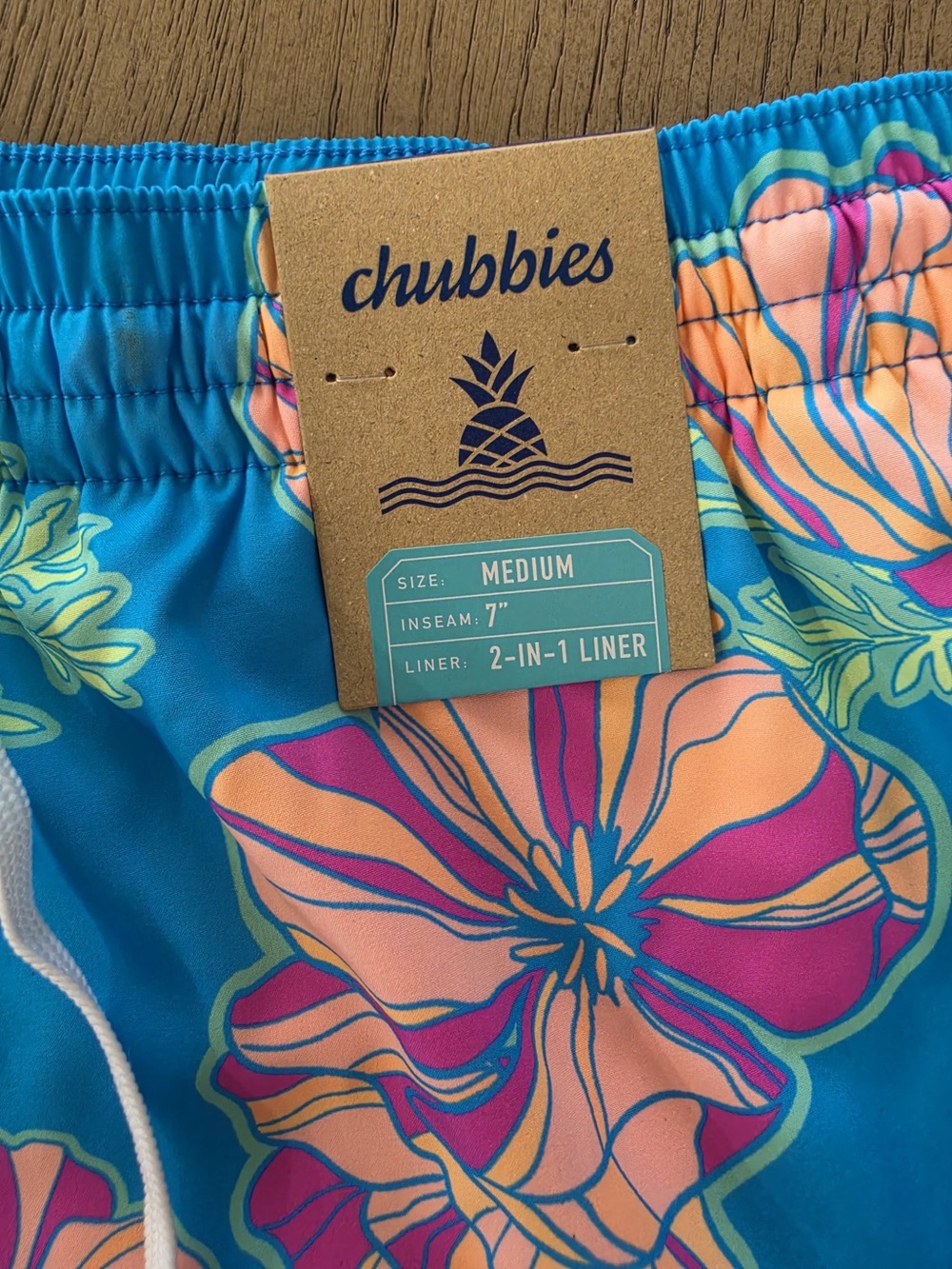 chubbies Men’s Blue Swim Trunks with Pink & Orange Floral Print - Picture 3 of 3